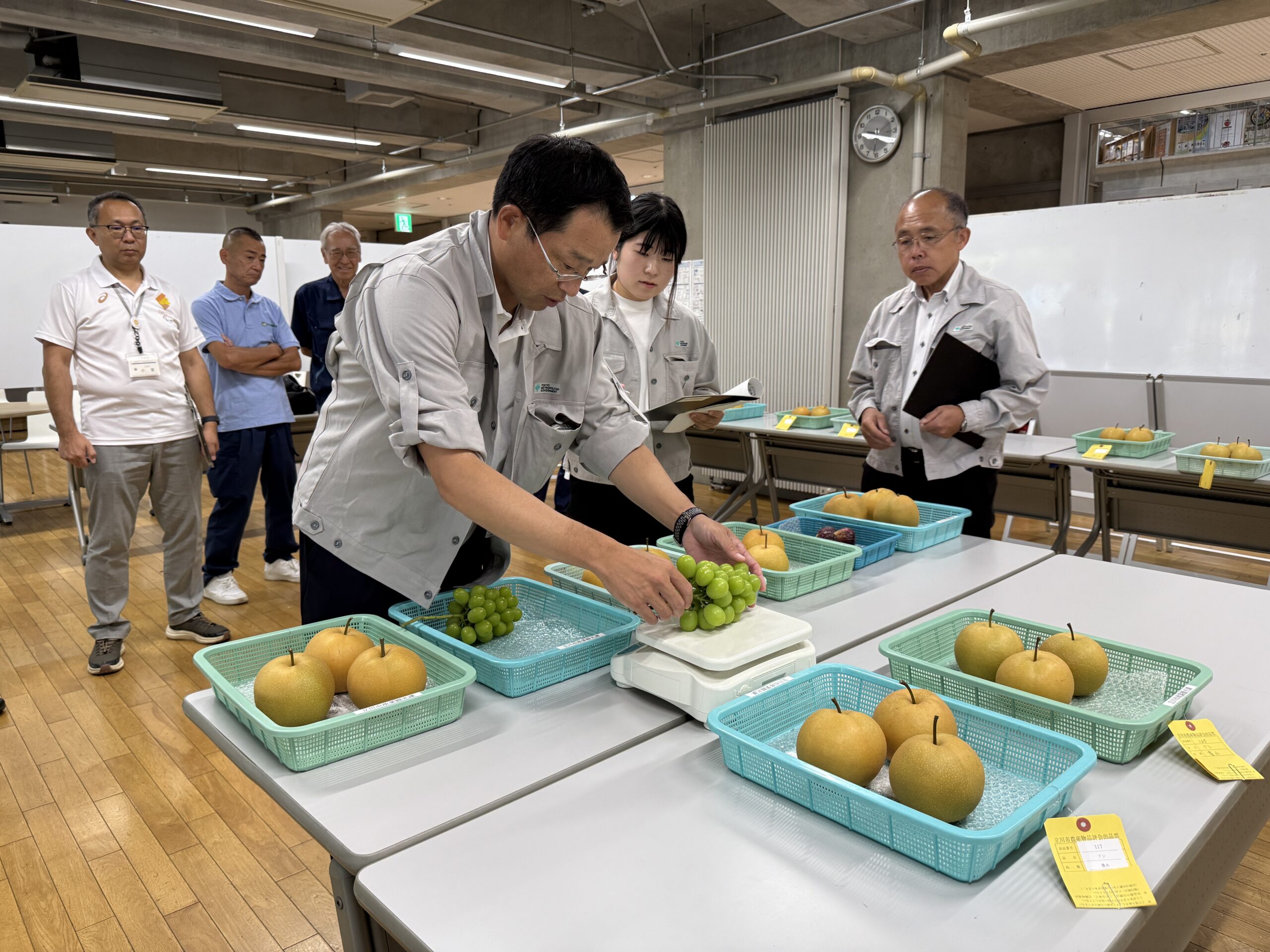 立川市果実品評会を見学してきました | アールイー株式会社 地域との共
